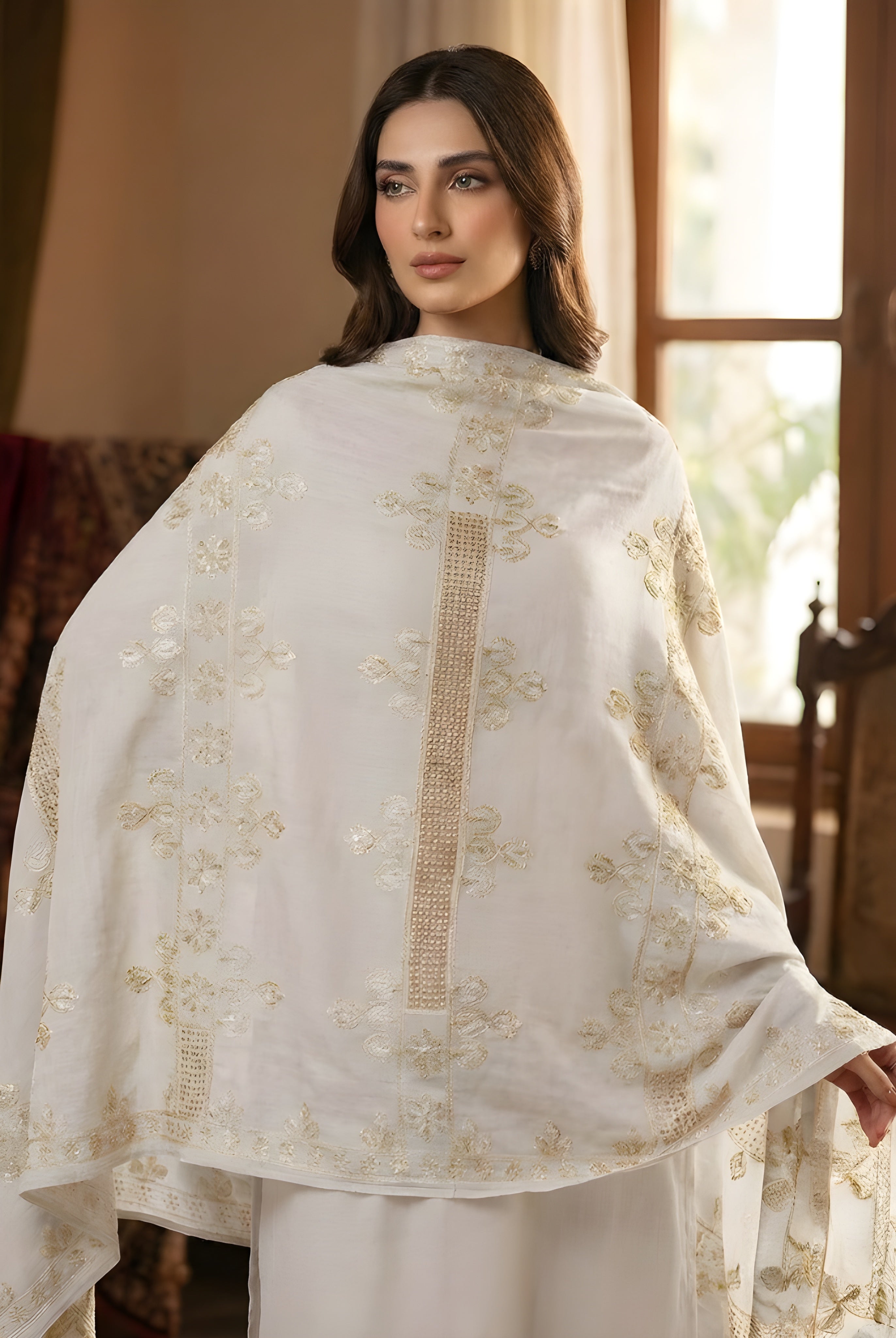 Bana Dora Embroidery Shawl for Ladies