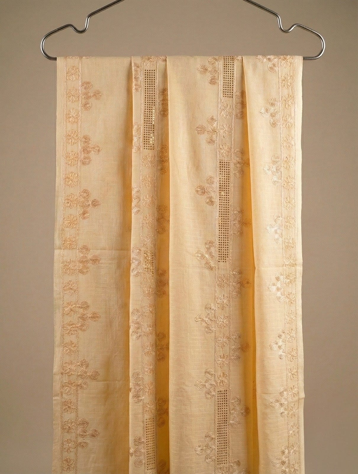 Bana Dora Embroidery Shawl for Ladies